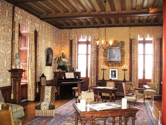 salon  broglie